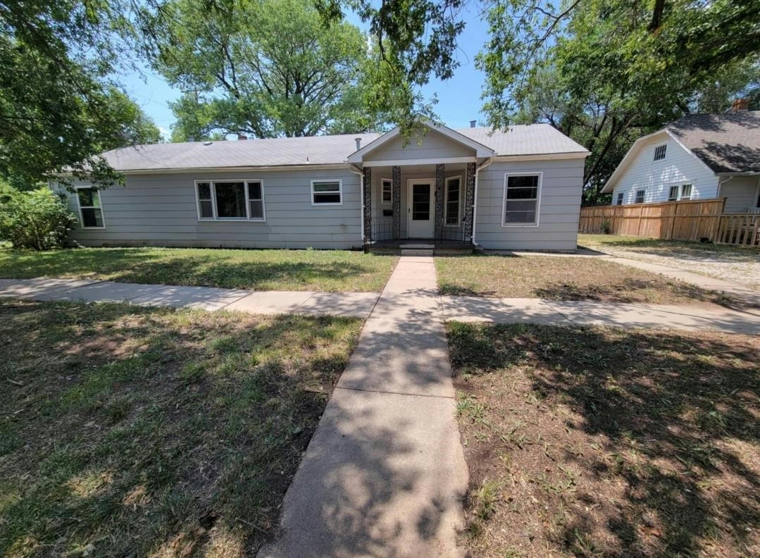 323 RACE ST, EL DORADO, KS 67042, photo 1 of 31