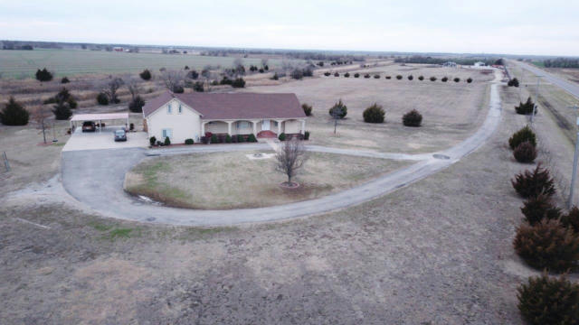 181 E 15TH ST S, WELLINGTON, KS 67152, photo 2 of 36