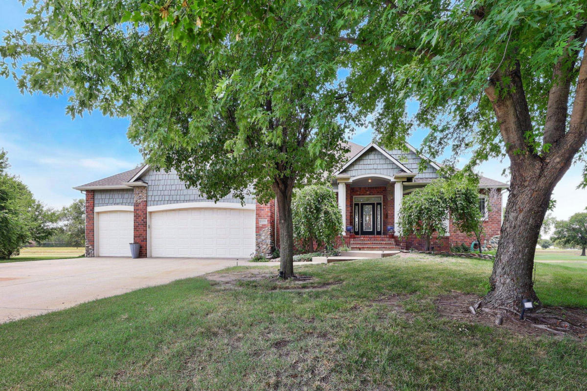 6439 S MADISON CT, WICHITA, KS 67216, photo 1 of 36